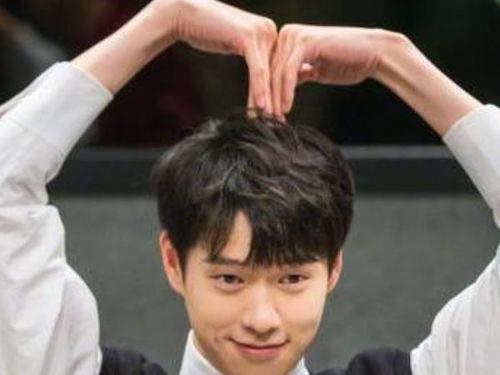 胡歌杨幂的爆料视频,揭秘娱乐圈幕后真相 第1张 胡歌杨幂的爆料视频,揭秘娱乐圈幕后真相 第1张